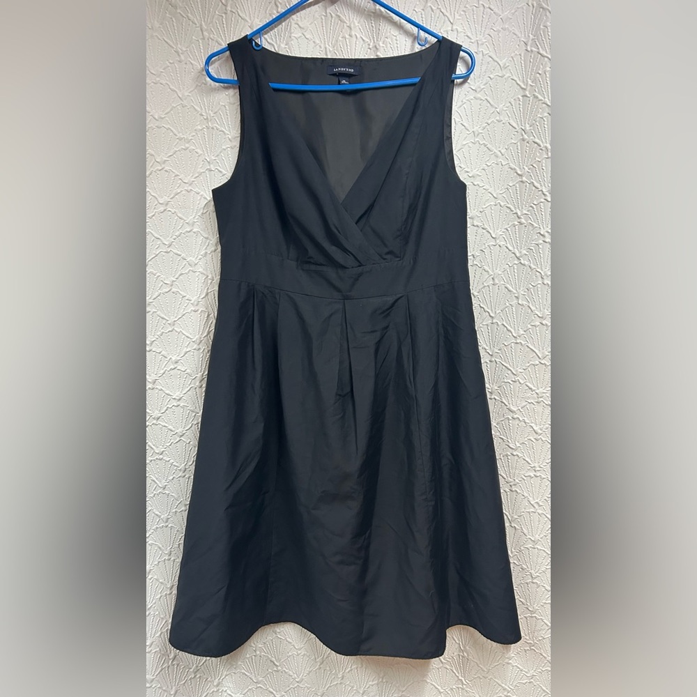 Lands' End Black V-Neck Size 10 Fit and Flare Dress